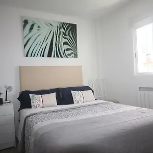 Little Peaceful Retreat With Bath, Heating, Terrace, Free Wifi Fridge Easy Parking Marbella